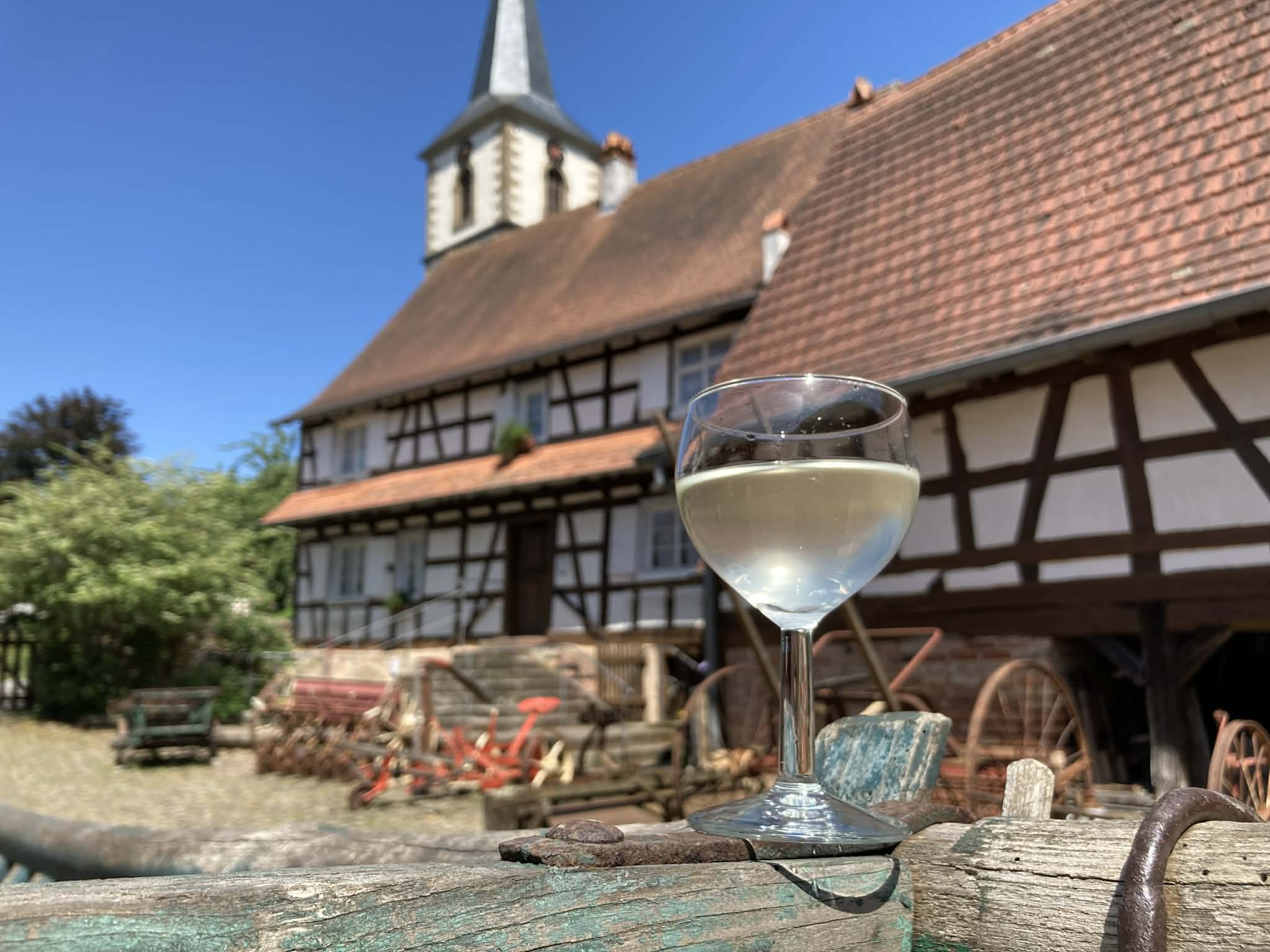 Un petit verre de blanc !
